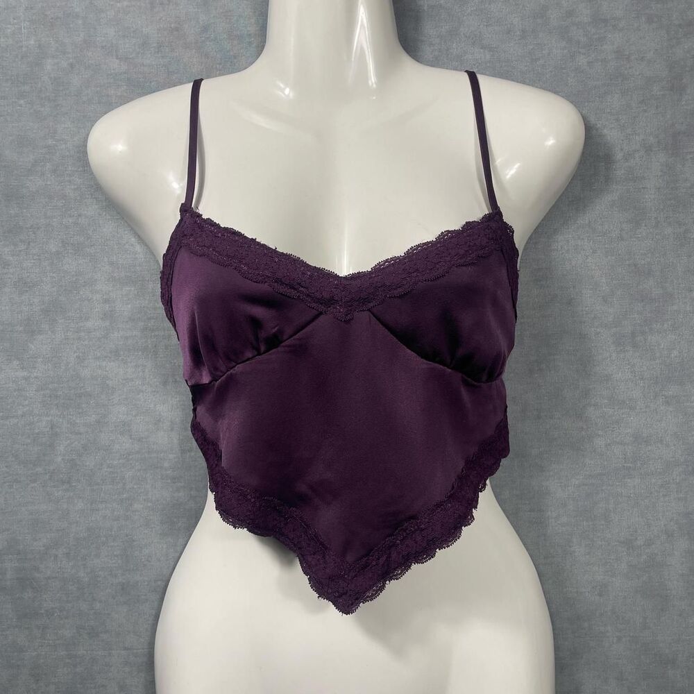 Handkerchief hem indie sleaze cropped tank